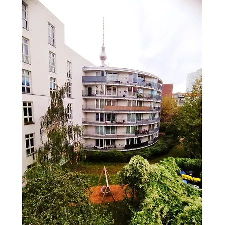 3-room Museum Island 2 Beds *