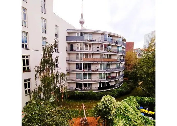 3-room Museum Island 2 Beds *