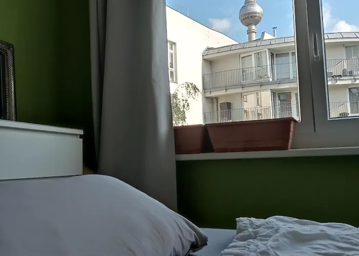 3-room Museum Island 2 Beds *